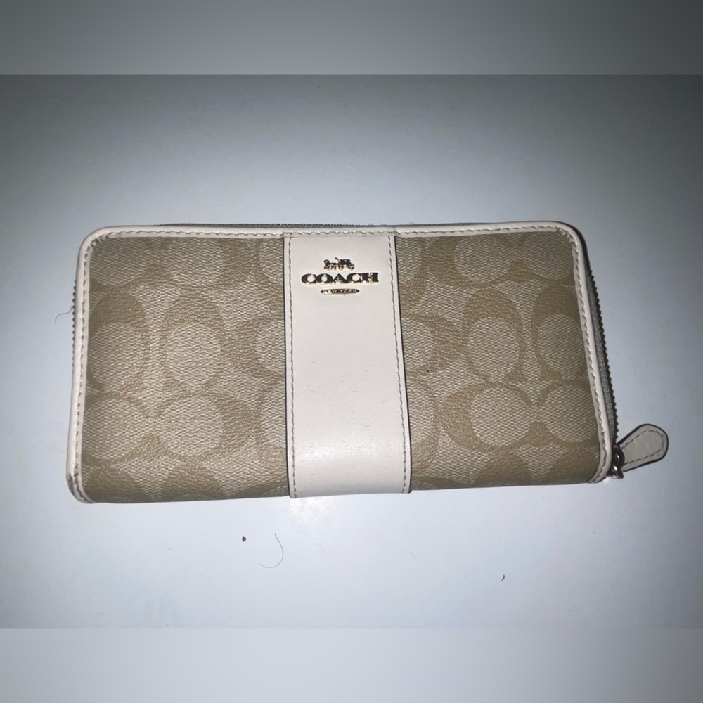 Coach wallet